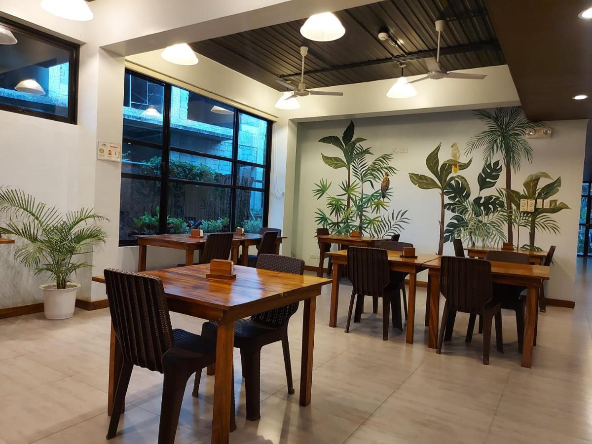 Acacia Garden Inn And Suites Coron Exterior photo