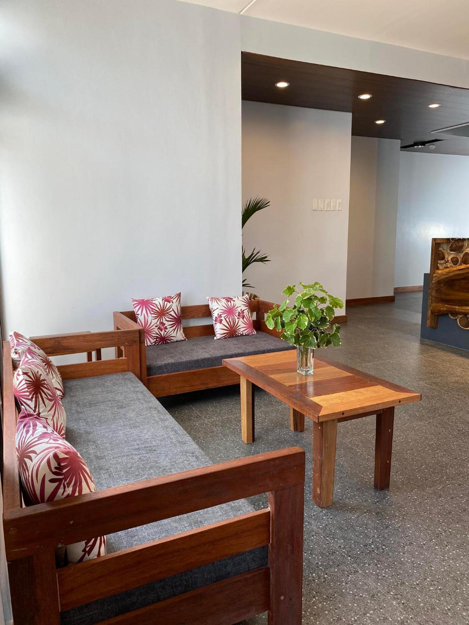 Acacia Garden Inn And Suites Coron Exterior photo