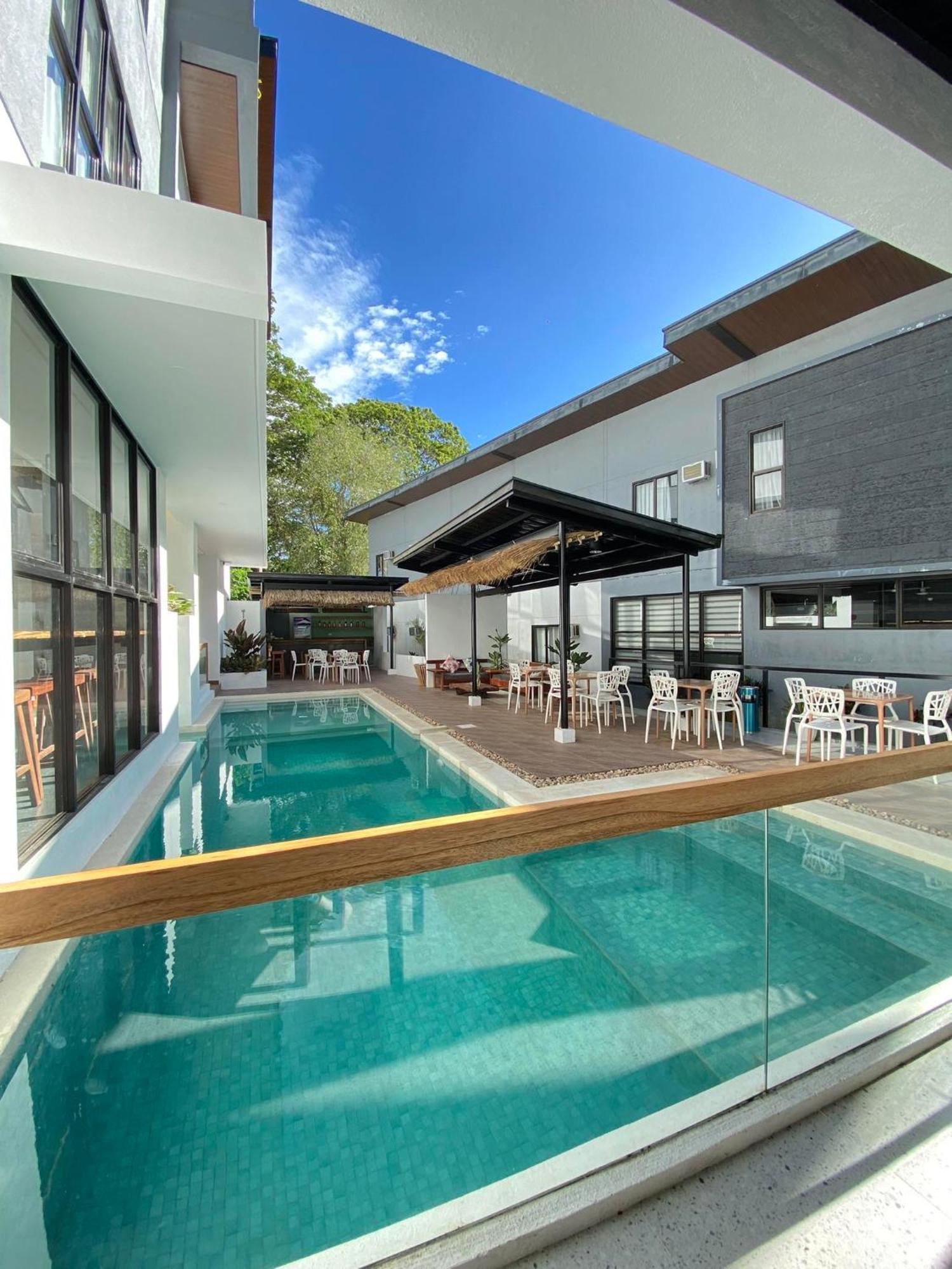 Acacia Garden Inn And Suites Coron Exterior photo