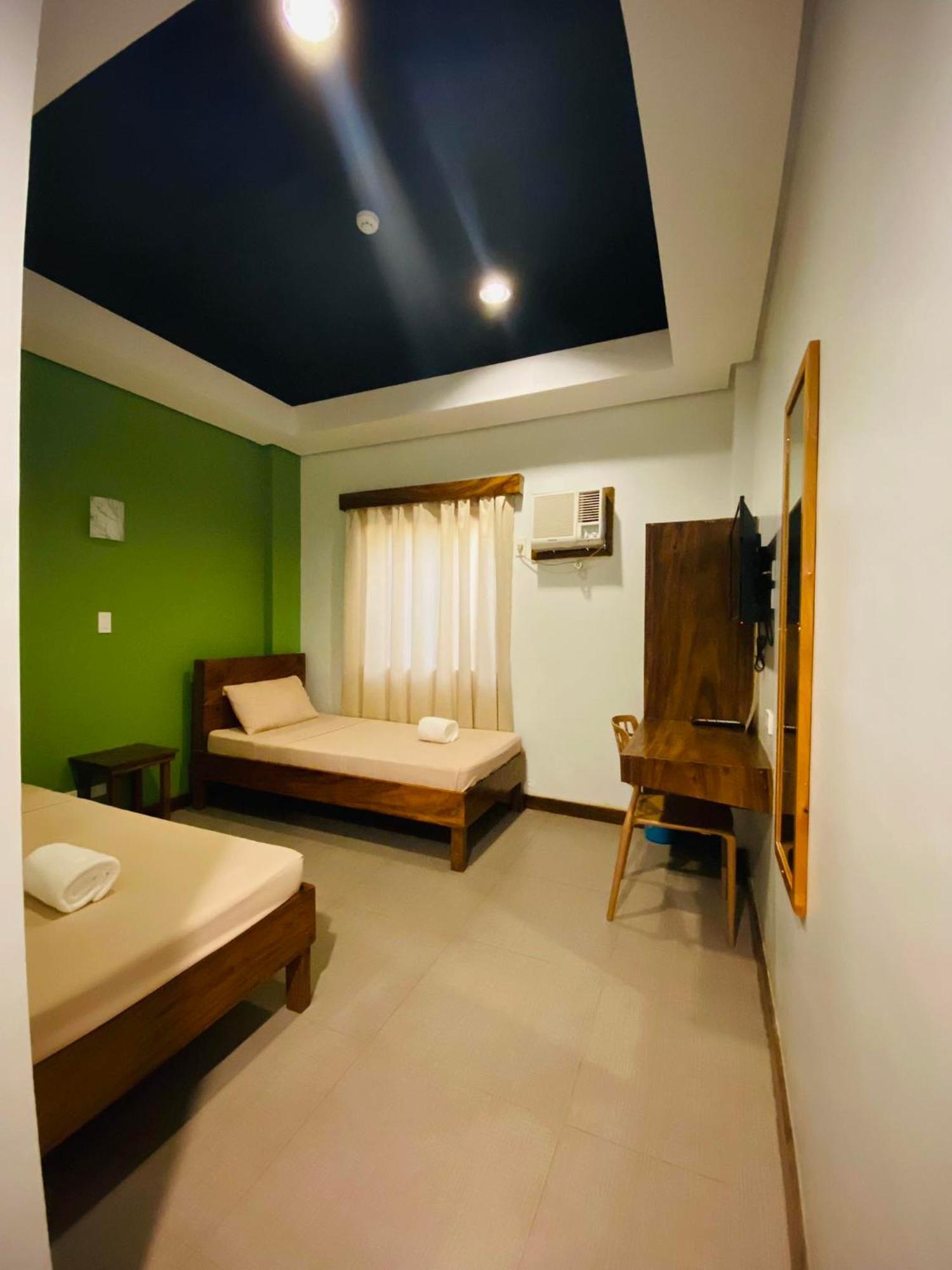 Acacia Garden Inn And Suites Coron Exterior photo