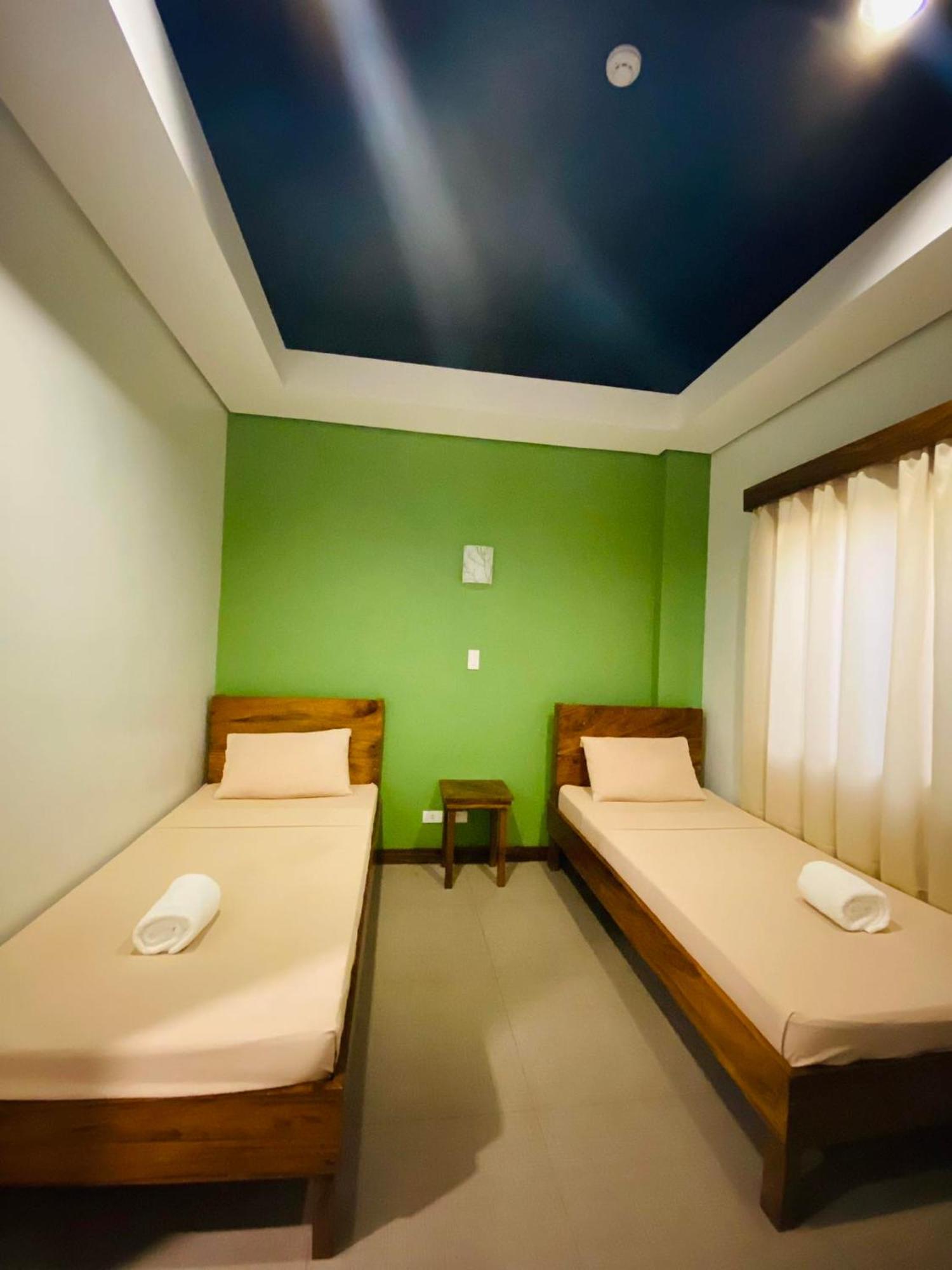 Acacia Garden Inn And Suites Coron Exterior photo