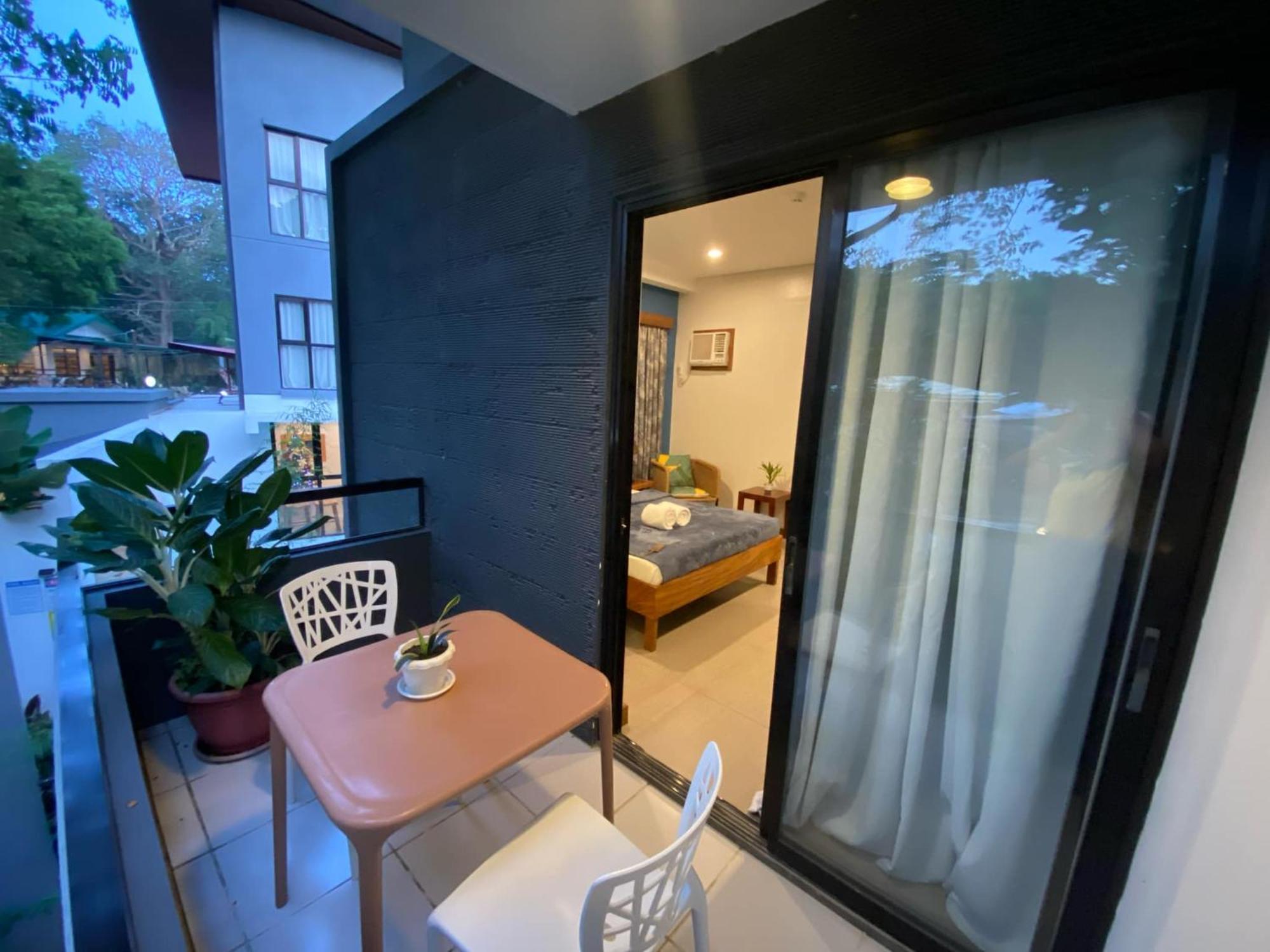 Acacia Garden Inn And Suites Coron Exterior photo
